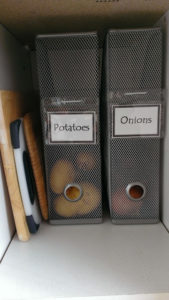 Magazin Holder for potatoes and onions